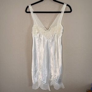Y2K Linea Donatella Medium White Satin Lace Beaded Slip Dress Bride Bow Dainty
